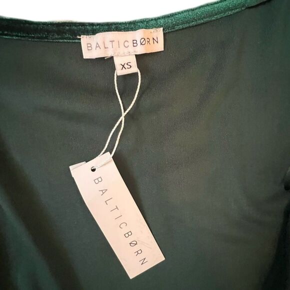 NWT - Baltic Born - Megan Velvet Wrap Maxi Dress in Emerald - Picture 6 of 7